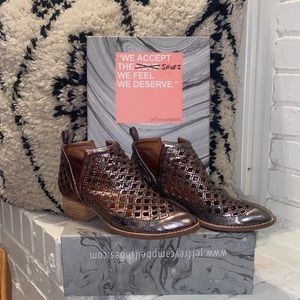 Jeffery Campbell Taggart booties metallic size 7.5